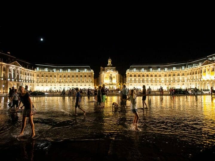 Le miroir d'eau, les visites incontournables pour un Week-end à Bordeaux